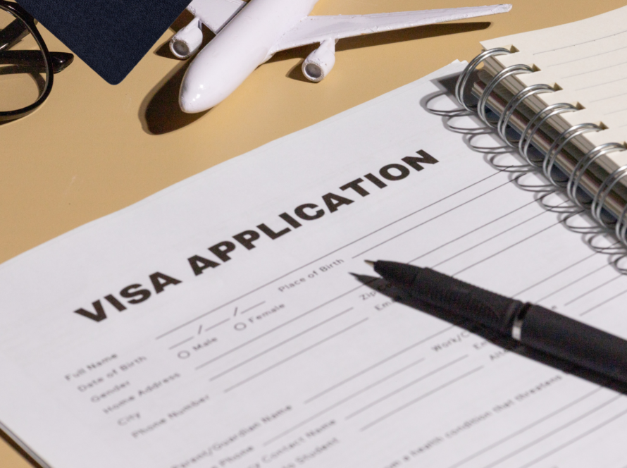 How To Qualify for an EB1A Visa in 2026
